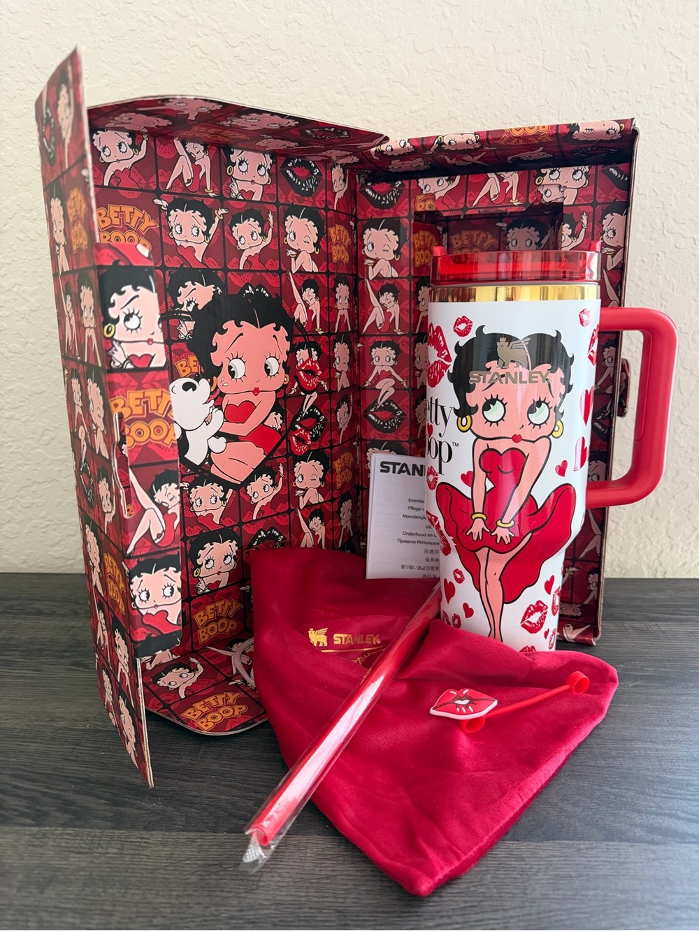 Stanley 40oz Betty Boop Tumbler New With Box